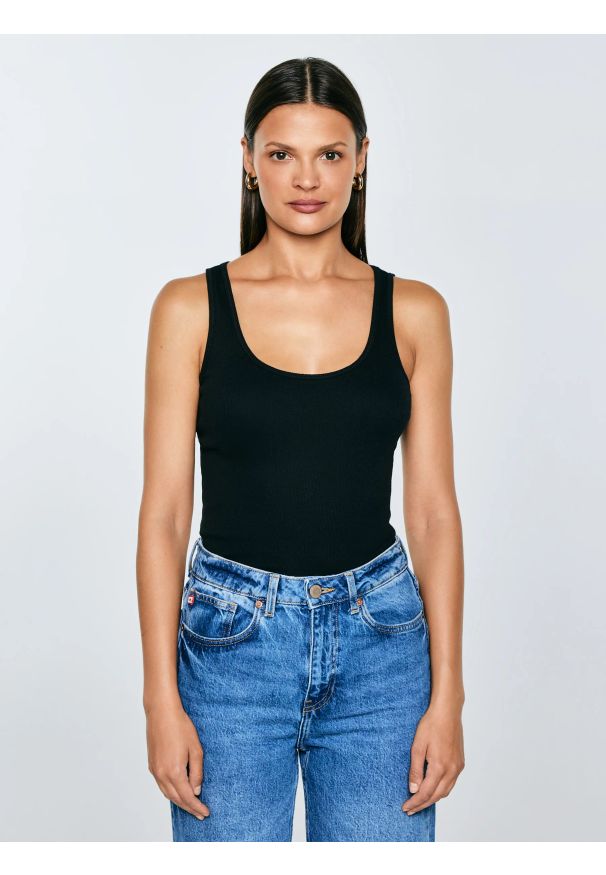 Big-Star - Koszulka damska na ramiączkach czarna Alena 906. Kolor: czarny. Materiał: skóra, bawełna, elastan. Długość rękawa: na ramiączkach. Styl: elegancki, klasyczny, sportowy