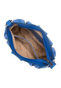 Wittchen - Damska torebka z marszczonej ekoskóry niebieska. Kolor: niebieski. Wzór: haft. Sezon: lato. Dodatki: z haftem. Materiał: skórzane. Rozmiar: małe. Rodzaj torebki: na ramię