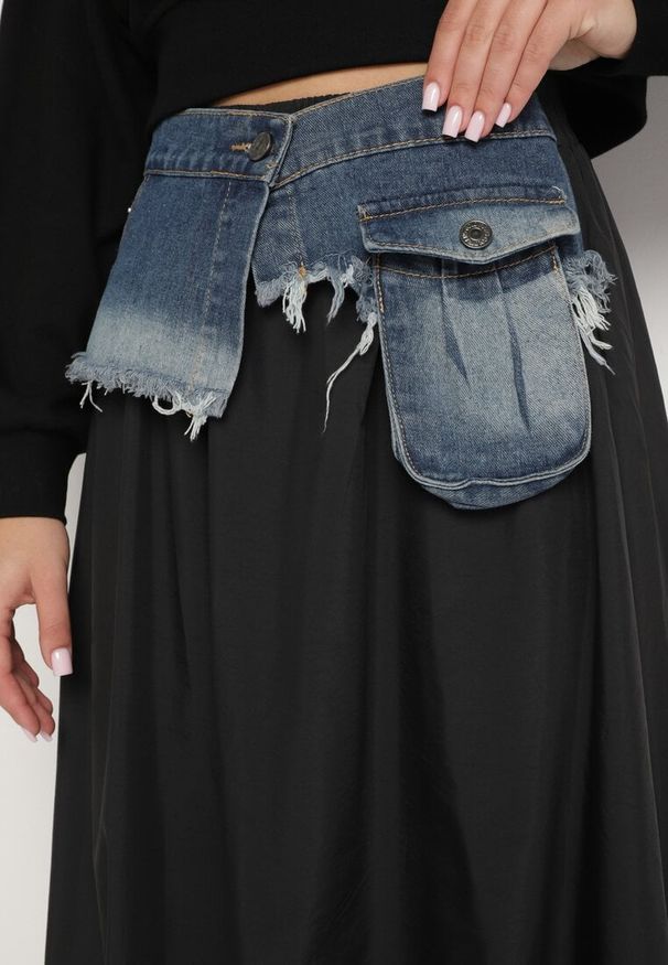 Born2be - Czarna Spódnica Bombka z Jeansową Wstawką i Kieszeniami Ansaella. Kolor: czarny. Materiał: jeans. Styl: elegancki