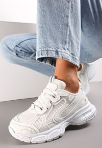 Renee - Białe Sneakersy przed Kostkę na Grubej Podeszwie z Metalicznymi Wstawkami Aliras. Wysokość cholewki: przed kostkę. Kolor: biały. Wzór: aplikacja #1