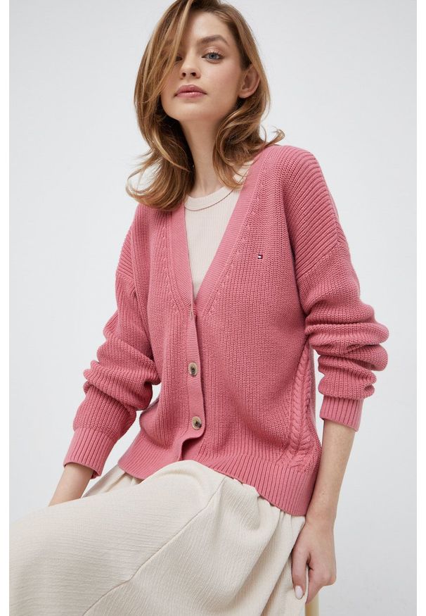 TOMMY HILFIGER - Tommy Hilfiger kardigan bawełniany damski kolor różowy. Okazja: na co dzień. Kolor: różowy. Materiał: bawełna. Wzór: ze splotem. Styl: casual