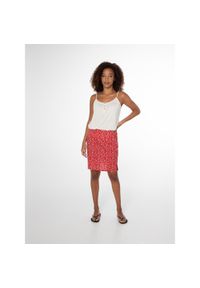 Koszulka damska Protest PRTMIMIZAN spaghetti top. Typ kołnierza: typu henley. Kolor: biały. Długość rękawa: na ramiączkach. Sport: turystyka piesza #1