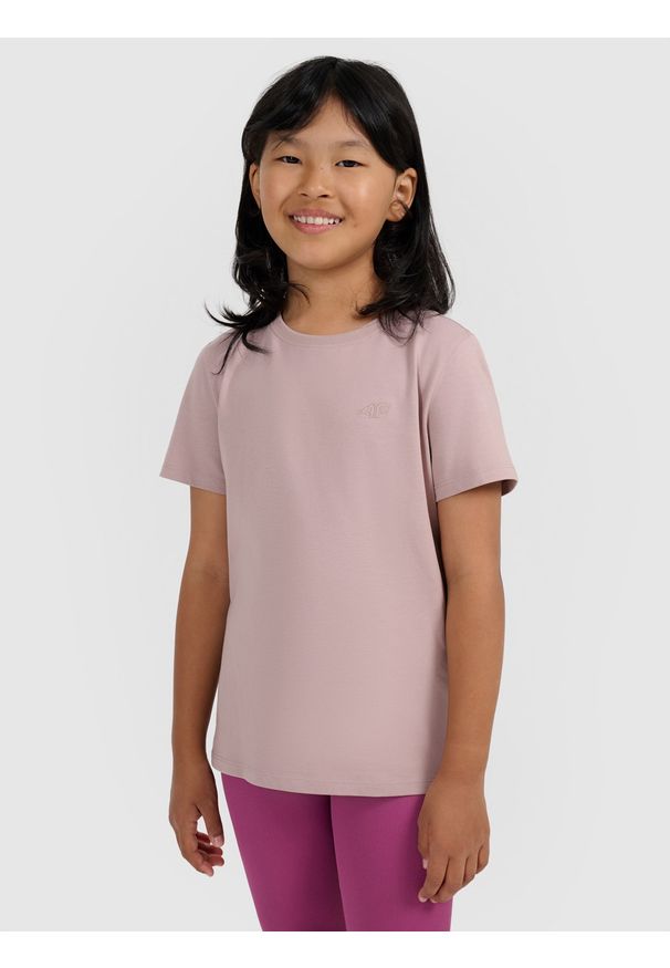 4f - 4F T-shirt oversize gładki dziewczęcy - beżowy 122 (6-7 lat). Okazja: na co dzień. Kolor: beżowy. Materiał: jersey, bawełna, dzianina. Długość rękawa: krótki rękaw. Długość: krótkie. Wzór: gładki. Sezon: lato. Styl: sportowy, klasyczny, casual
