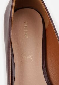 Renee - Bordowe Czółenka Vices na Kaczuszce ze Skórzaną Wkładką Elialie. Okazja: na co dzień. Kolor: czerwony. Materiał: skóra. Wzór: aplikacja. Obcas: na szpilce. Styl: casual, elegancki. Wysokość obcasa: średni #6