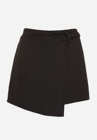 Born2be - Czarne Asymetryczne Spódnico-Szorty z Wysokim Stanem Vionira. Okazja: na co dzień. Stan: podwyższony. Kolor: czarny. Styl: klasyczny, casual #6