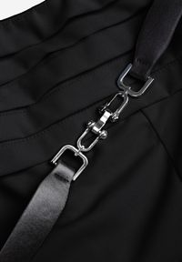 Born2be - Czarny Elegancki Kombinezon VICES Bez Rękawów z Falbankami i Paskiem Apethia. Okazja: na co dzień. Kolor: czarny. Materiał: materiał, tkanina. Długość rękawa: bez rękawów. Długość: długie. Wzór: gładki. Sezon: lato. Styl: elegancki #3