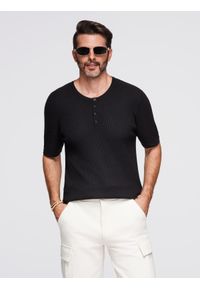 Ombre Clothing - T-shirt męski dzianinowy z guzikami przy dekolcie – czarny V2 - Rozmiar: M. Okazja: na co dzień. Kolor: czarny. Materiał: dzianina. Wzór: paski. Styl: elegancki, casual
