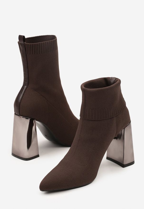 Born2be - Brązowe Botki Vices na Obcasie z Elastyczną Cholewką Falienne. Kolor: brązowy. Szerokość cholewki: normalna. Obcas: na obcasie. Styl: elegancki. Wysokość obcasa: średni