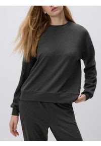 Reserved - Gładka bluza - ciemnoszary. Kolor: szary. Materiał: dzianina. Wzór: gładki #1