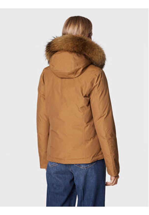 Woolrich Kurtka puchowa Arctic Raccoon CFWWOU0548FRUT0001 Brązowy Regular Fit. Kolor: brązowy. Materiał: bawełna