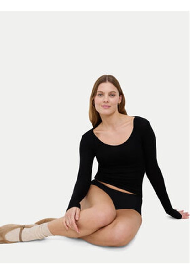 Triumph Koszulka piżamowa Bauty Layers 10225060 Czarny Slim Fit. Kolor: czarny. Materiał: lyocell