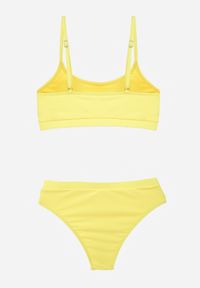 Renee - Żółte Bikini Basic z Prążkowanego Materiału i Możliwością Regulacji Ramiączek Fyserola. Kolekcja: plus size. Kolor: żółty. Materiał: prążkowany, materiał #6