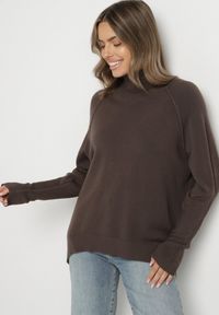 Born2be - Brązowy Klasyczny Golf z Dodatkiem Kaszmiru Zoirmosa. Okazja: na co dzień, do pracy, na spotkanie biznesowe. Typ kołnierza: golf. Kolor: brązowy. Materiał: kaszmir. Długość rękawa: długi rękaw. Długość: długie. Styl: klasyczny #5