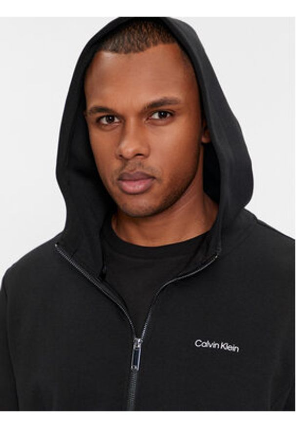 Calvin Klein Bluza Micro Logo K10K112752 Czarny Regular Fit. Kolor: czarny. Materiał: bawełna