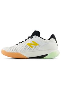 Buty damskie New Balance Fresh Foam X CT-Rally v2 WCHRALL2 – białe. Kolor: biały. Materiał: guma, materiał, syntetyk. Szerokość cholewki: normalna. Sport: tenis, fitness #2