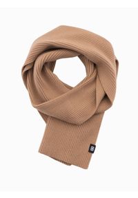 Ombre Clothing - Monochromatyczny szalik męski z prążkowanej dzianiny – jasnobrązowy V4. Okazja: na co dzień. Kolor: brązowy. Materiał: prążkowany, dzianina. Wzór: aplikacja, ze splotem, jednolity. Styl: klasyczny, wizytowy, casual