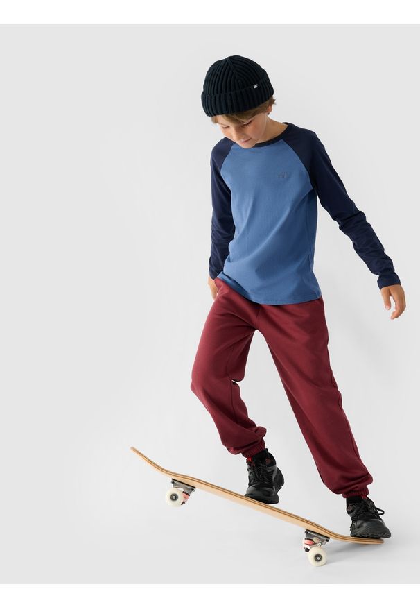 4f - 4F Longsleeve regular gładki chłopięcy - granatowy 158 (12-13 lat). Okazja: na co dzień. Kolor: niebieski. Materiał: bawełna, dzianina, jersey. Długość rękawa: długi rękaw. Długość: długie. Wzór: gładki. Sezon: lato. Styl: klasyczny, casual, sportowy