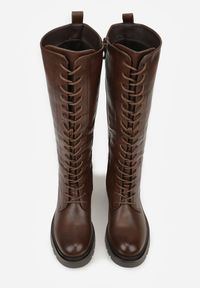 Born2be - Brązowe Kozaki w Stylu Workerów Cahrarah. Okazja: na co dzień. Kolor: brązowy. Materiał: jeans. Styl: klasyczny, casual #9