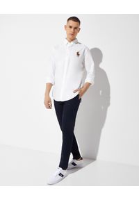 Ralph Lauren - RALPH LAUREN - Koszula z kolorowym haftem Classic Fit. Typ kołnierza: polo. Kolor: biały. Materiał: bawełna. Długość rękawa: długi rękaw. Długość: długie. Wzór: haft, kolorowy #3