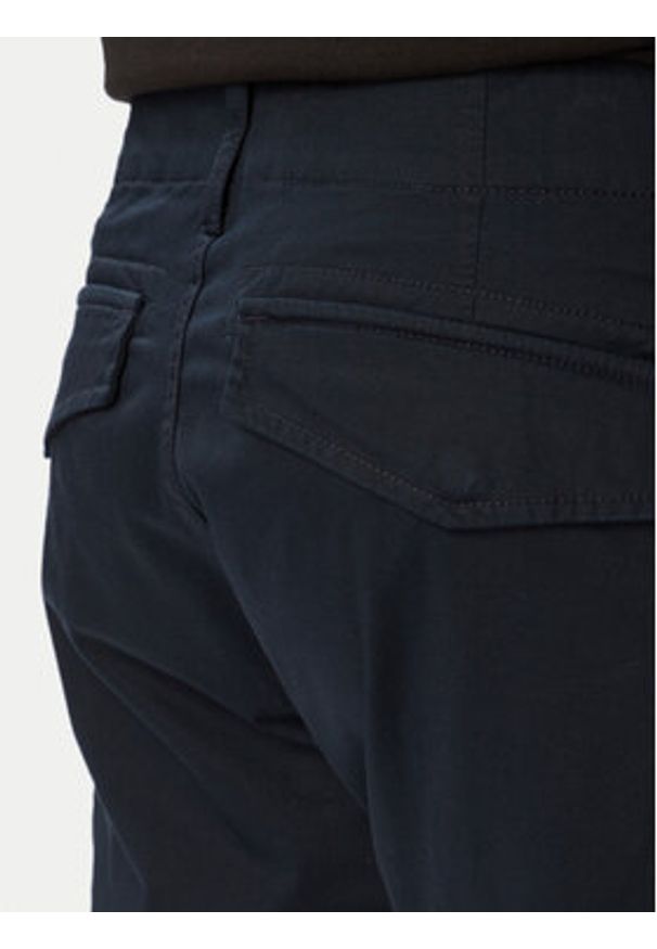 G-Star RAW - G-Star Raw Szorty materiałowe Rovic D26214-5126 Granatowy Regular Fit. Kolor: niebieski. Materiał: bawełna