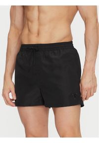 Guess Szorty kąpielowe F4GT00 WG282 Czarny Regular Fit. Kolor: czarny. Materiał: syntetyk