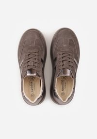 Born2be - Brązowe Zamszowe Sneakersy na Grubej Podeszwie ze Skórzaną Wkładką Riovessa. Kolor: brązowy. Materiał: zamsz, skóra #3