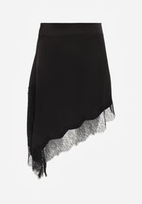 Renee - Czarna Asymetryczna Spódnica z Satyny Zdobiona Koronką Katarva. Okazja: na co dzień, na imprezę. Kolor: czarny. Materiał: satyna, koronka. Wzór: aplikacja, koronka. Styl: casual, elegancki #2