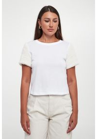 Armani Exchange - T-shirt damski z futerkiem ARMANI EXCHANGE. Materiał: futro #4