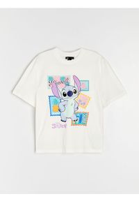 Sinsay - Bawełniana koszulka z nadrukiem Stitch - kremowy. Kolor: kremowy. Materiał: bawełna. Wzór: nadruk #1