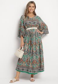 Born2be - Zielona Długa Sukienka Rozkloszowana z Rękawami 3/4 we Wzór Paisley Amarethia. Kolor: zielony. Wzór: paisley. Styl: boho. Długość: maxi #2