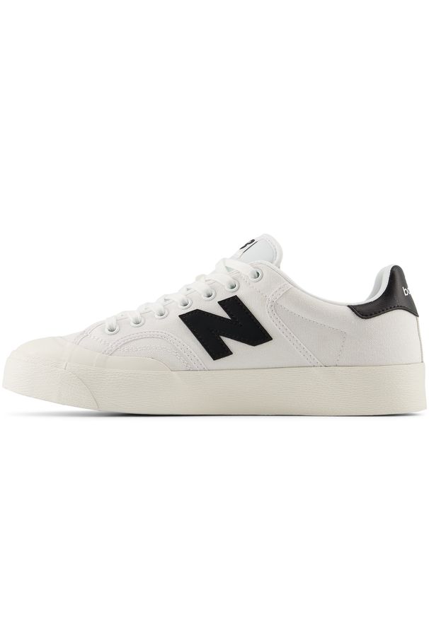 Buty unisex New Balance BB100CVA – białe. Okazja: na co dzień. Kolor: biały. Materiał: guma, materiał, syntetyk. Szerokość cholewki: normalna. Obcas: na platformie