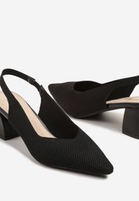 Renee - Czarne Czółenka na Słupku Typu Slingback Fonnaria. Zapięcie: pasek. Kolor: czarny. Wzór: aplikacja. Sezon: lato. Obcas: na słupku. Styl: klasyczny, elegancki, wizytowy. Wysokość obcasa: średni #5