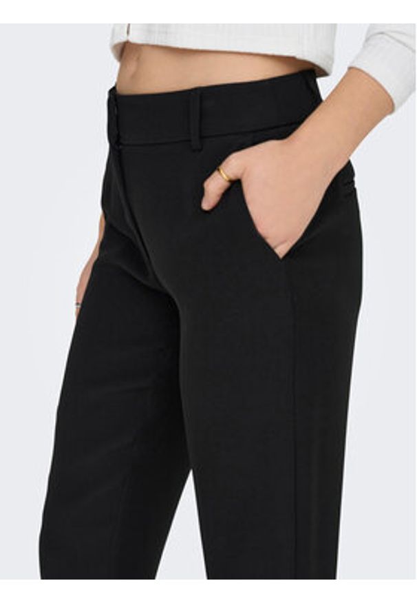 only - ONLY Chinosy Veronica 15291514 Czarny Slim Fit. Kolor: czarny. Materiał: syntetyk