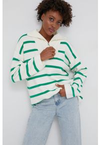 Answear Lab Sweter damski kolor zielony z golfem. Typ kołnierza: golf. Kolor: zielony. Materiał: dzianina. Długość: krótkie. Styl: wakacyjny