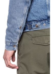 Wrangler - KURTKA JEANSOWA WRANGLER HAWKINS JACKET STONE BLUE W458ER255. Kolor: niebieski. Materiał: jeans #9