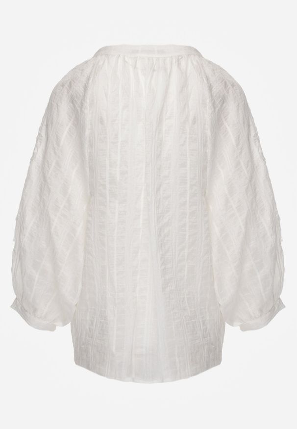 Born2be - Biała Rustykalna Bluzka z Tencelu Ozdobiona Wiązaniem Koronką i Koralikami Sachi. Okazja: na co dzień. Kolor: biały. Materiał: koronka. Długość rękawa: długi rękaw. Długość: długie. Wzór: aplikacja, koronka. Styl: casual