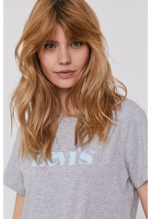 Levi's® - Levi's T-shirt damski kolor szary. Okazja: na co dzień, na spotkanie biznesowe. Kolor: szary. Materiał: dzianina. Wzór: nadruk. Styl: biznesowy, casual