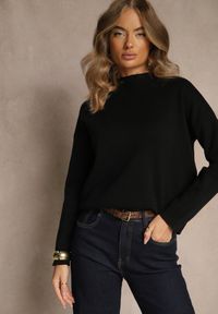 Renee - Czarny Pudełkowy Sweter z Półgolfem o Gładkim Wykończeniu Unala. Kolor: czarny. Materiał: skóra, jeans. Wzór: gładki