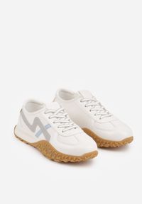 Born2be - Białe Sneakersy z Abstrakcyjną Podeszwą z Tłoczeniem i Ozdobnymi Paskami Emaliane. Okazja: na co dzień. Zapięcie: pasek. Kolor: biały #5