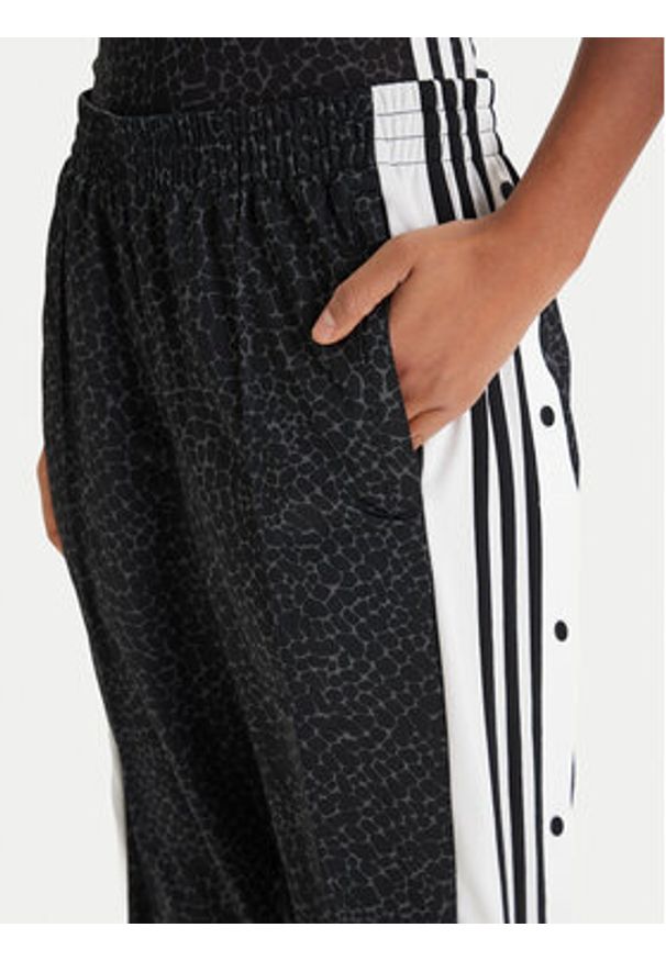Adidas - adidas Spodnie dresowe Adibreak KD2830 Czarny Loose Fit. Kolor: czarny. Materiał: syntetyk
