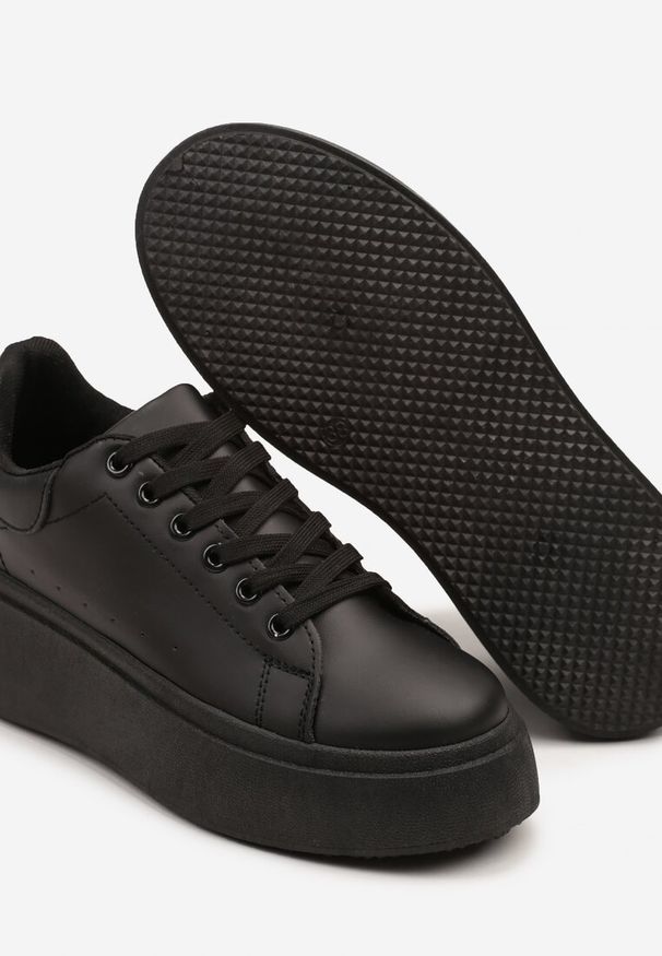 Born2be - Czarne Klasyczne Sneakersy na Grubej Podeszwie Ardisne. Okazja: na co dzień. Zapięcie: sznurówki. Kolor: czarny. Materiał: jeans