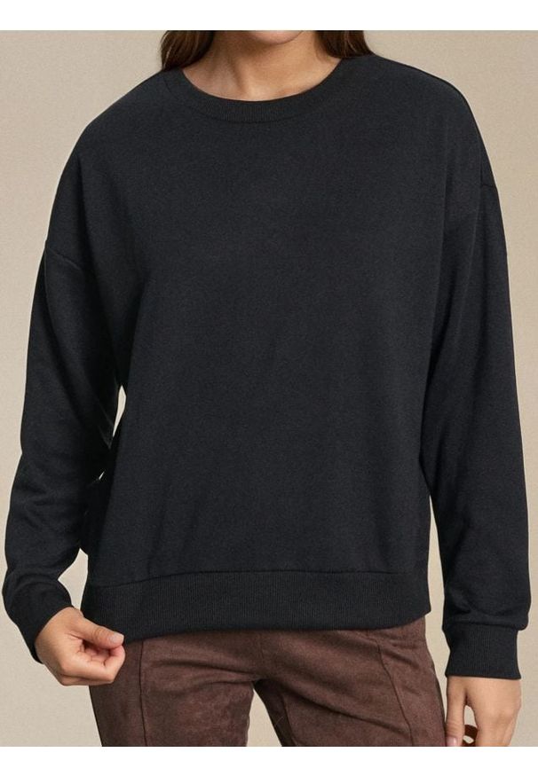 Sinsay - Bluza crewneck regular - czarny. Kolor: czarny