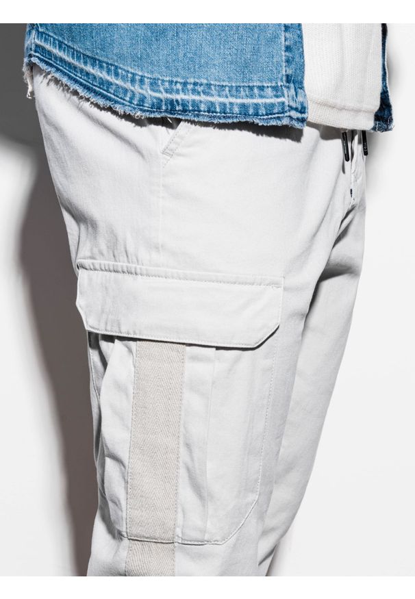Szare spodnie Ombre Clothing z aplikacjami