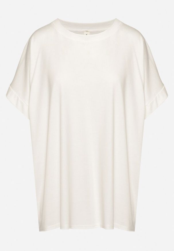 Born2be - Biały T-shirt z Wiskozą o Kroju Nietoperza Tanariona. Okazja: na co dzień. Kolor: biały. Materiał: wiskoza. Styl: casual