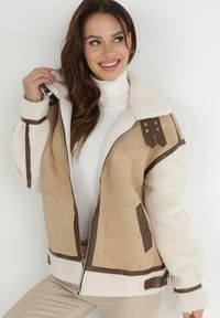 Born2be - Beżowa Kurtka Pilotka ze Sztucznym Barankowym Futerkiem Northe. Okazja: na co dzień. Kolor: beżowy. Materiał: futro. Długość rękawa: długi rękaw. Długość: długie. Styl: klasyczny, casual, elegancki #1