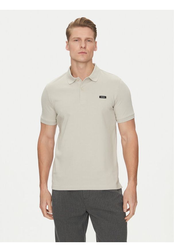 Calvin Klein Polo K10K111196 Szary Slim Fit. Typ kołnierza: polo. Kolor: szary. Materiał: bawełna