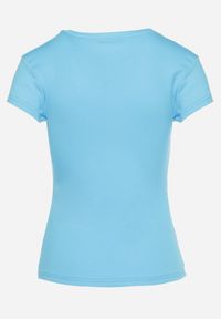 Born2be - Niebieski Bawełniany T-shirt Koszulka z Krótkim Rękawem z Napami przy Dekolcie Fiasta. Okazja: do pracy, na spotkanie biznesowe, na co dzień. Typ kołnierza: dekolt w kształcie V. Kolor: niebieski. Materiał: bawełna. Długość rękawa: krótki rękaw. Długość: krótkie. Styl: casual, elegancki, biznesowy #6