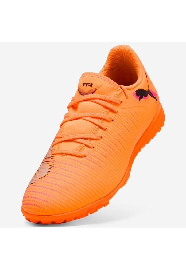 Buty piłkarskie Puma Future 8 Play Turf. Materiał: lycra. Szerokość cholewki: normalna. Sport: piłka nożna