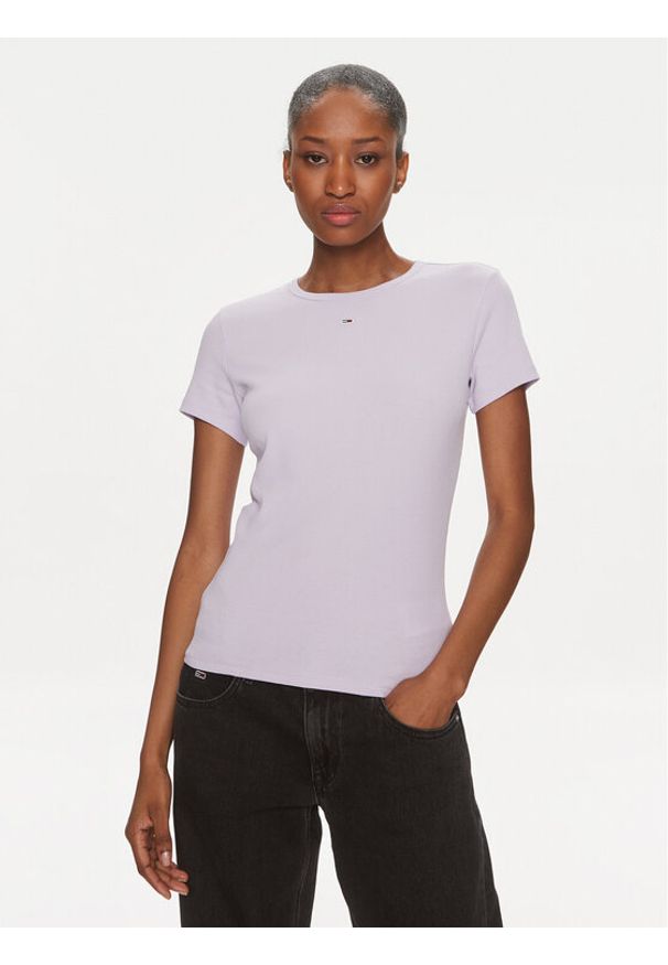 Tommy Jeans T-Shirt Essential DW0DW17383 Fioletowy Slim Fit. Kolor: fioletowy. Materiał: bawełna