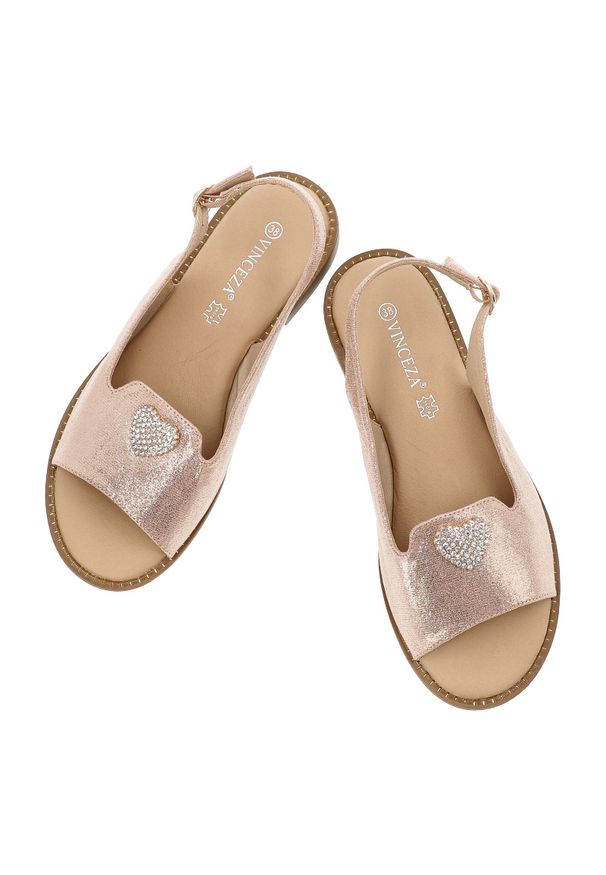 Sandały damskie Vinceza, na płaskim obcasie ze sprzączką z odkrytą piętą z ozdobą, złote, 17384-GD. Okazja: na co dzień. Zapięcie: sprzączka. Kolor: złoty. Wzór: aplikacja. Sezon: lato. Obcas: na obcasie. Styl: casual. Wysokość obcasa: niski